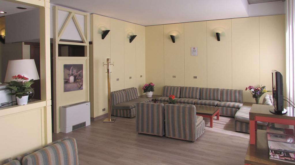 Hotel Johnny - Milan, Milan